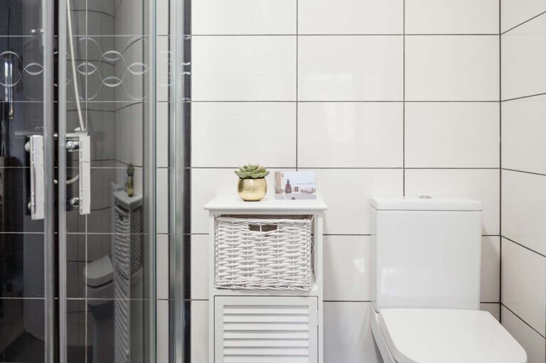 Ensuite-7-Tawny-Lodge-Aviemore